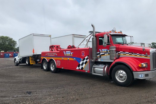 Semi Truck Towing In Macomb Michigan