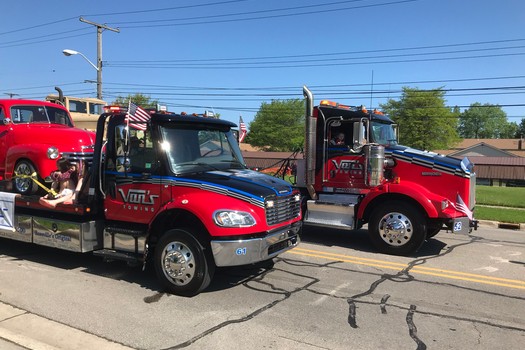 Semi Truck Towing-In-Sterling Heights-Michigan